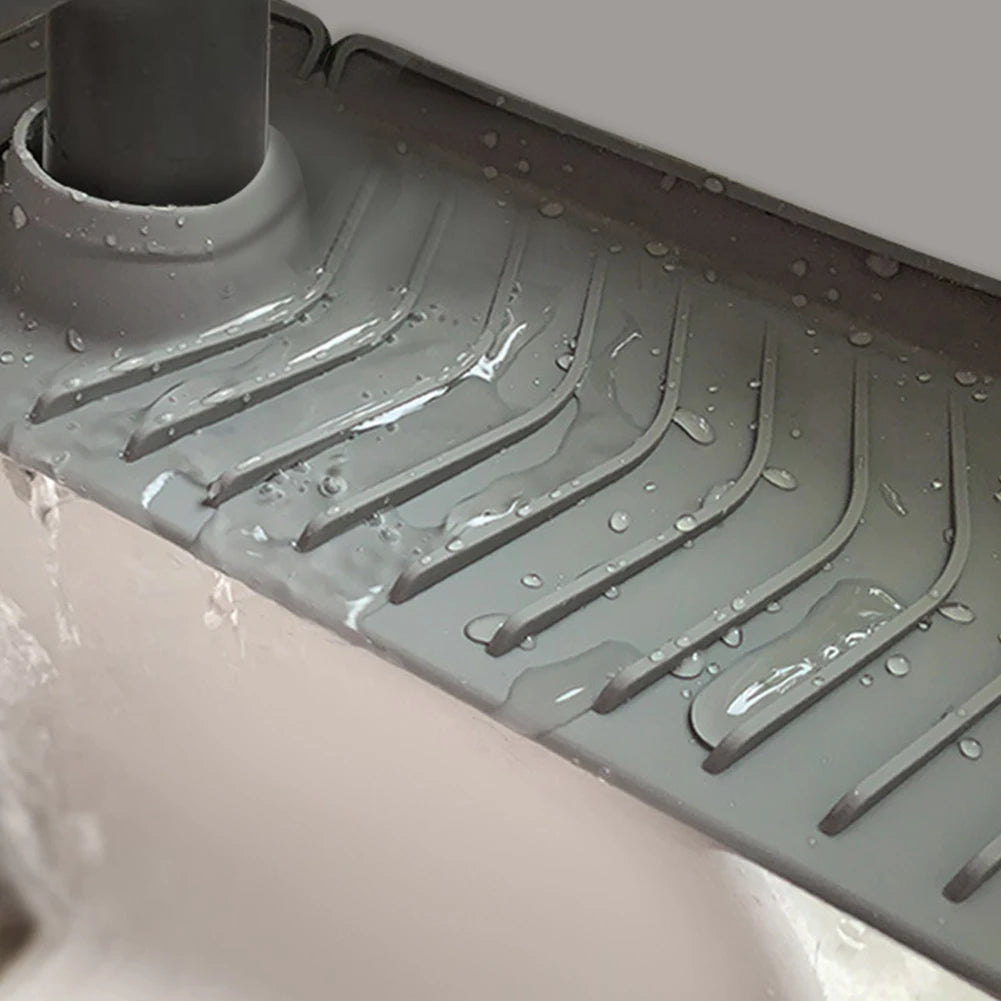 Silicone Kitchen Sink Splash Mat Easy To Install Behind Faucet Protector Mat Fast Drainage for Kitchen Counter Bathroom